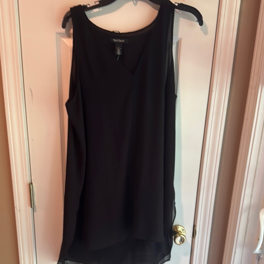 White House Black Market Black Sleeveless Tank Top